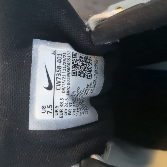 Nike Air Zoom Pegasus 38 - Picture 9 of 12